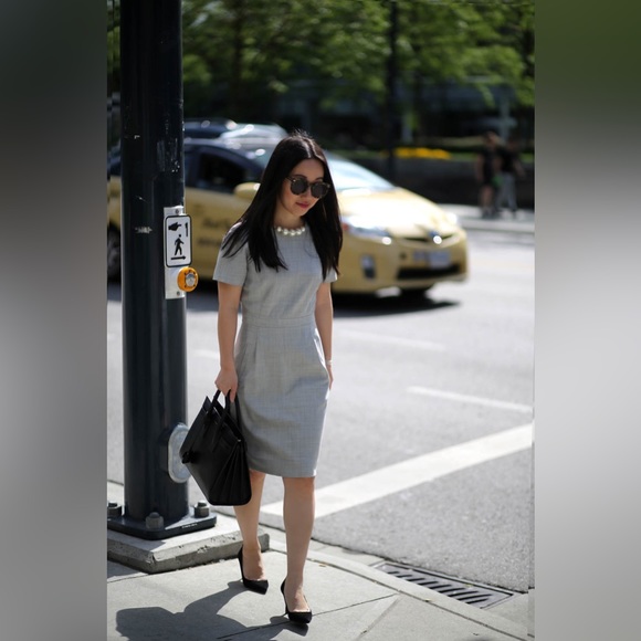 J.Crew Suiting 100% wool lined grey short-sleeve sheath dress workwear - Picture 2 of 8